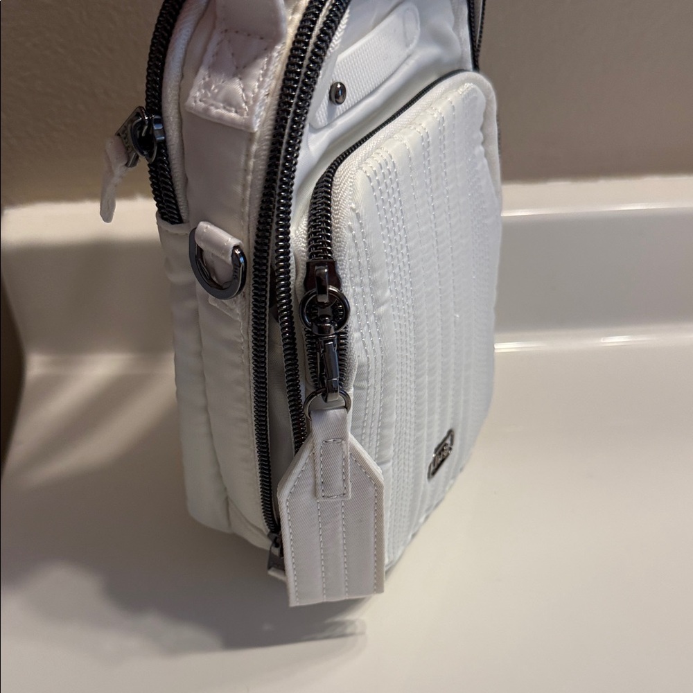Lug Skeeter Mini Bridge white NWT Bag - Picture 4 of 4